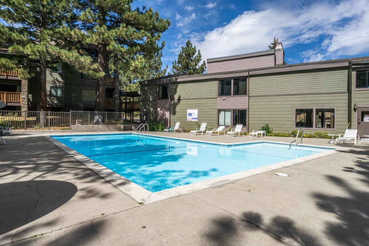 Summit #256 - Top Floor Summit 1 Bedrm 1 Bathrm Condo Just Steps Too Little Eagle Lodge Sleeps 4 Mammoth Lakes Exterior photo