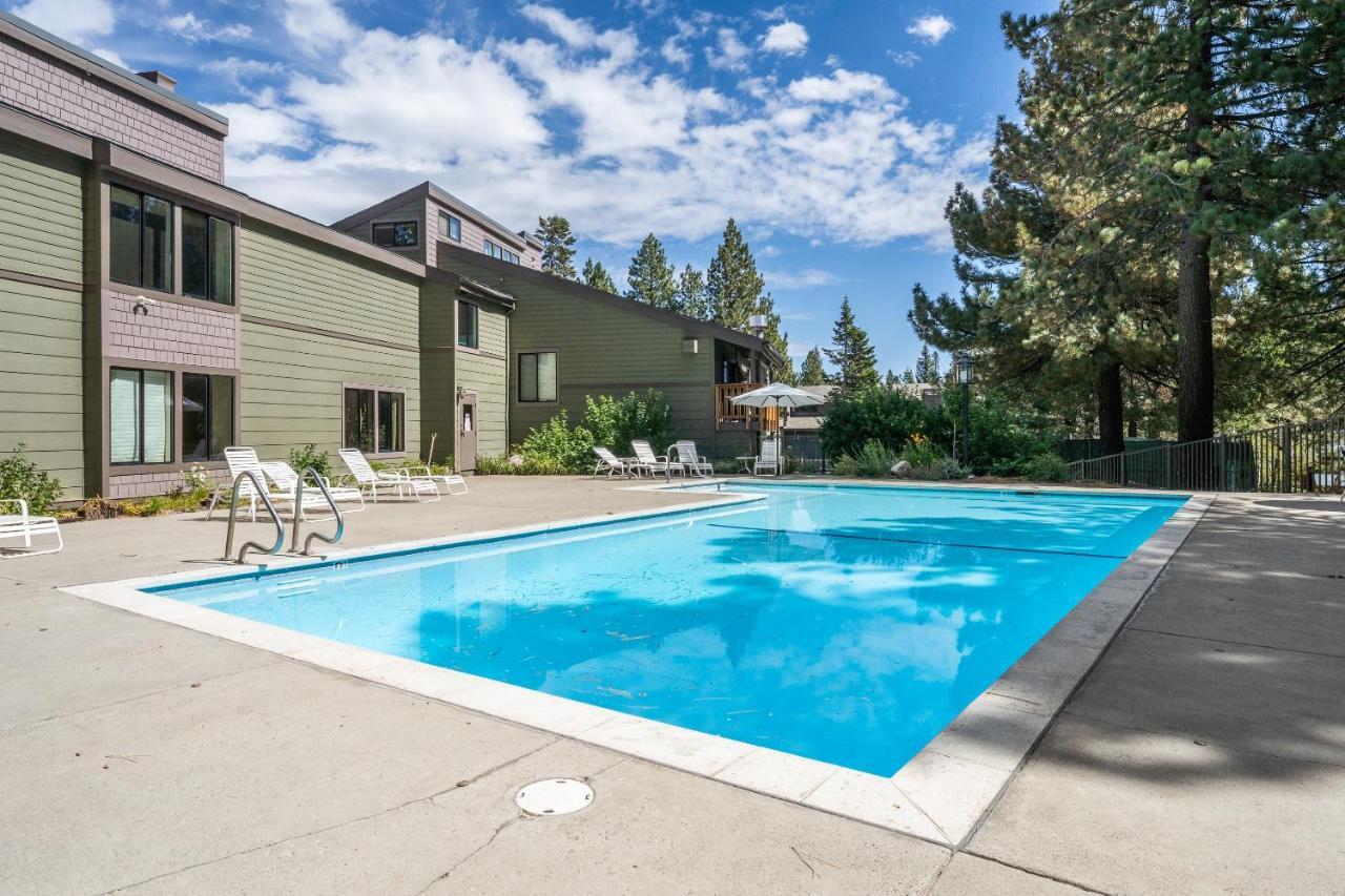 Summit #256 - Top Floor Summit 1 Bedrm 1 Bathrm Condo Just Steps Too Little Eagle Lodge Sleeps 4 Mammoth Lakes Exterior photo