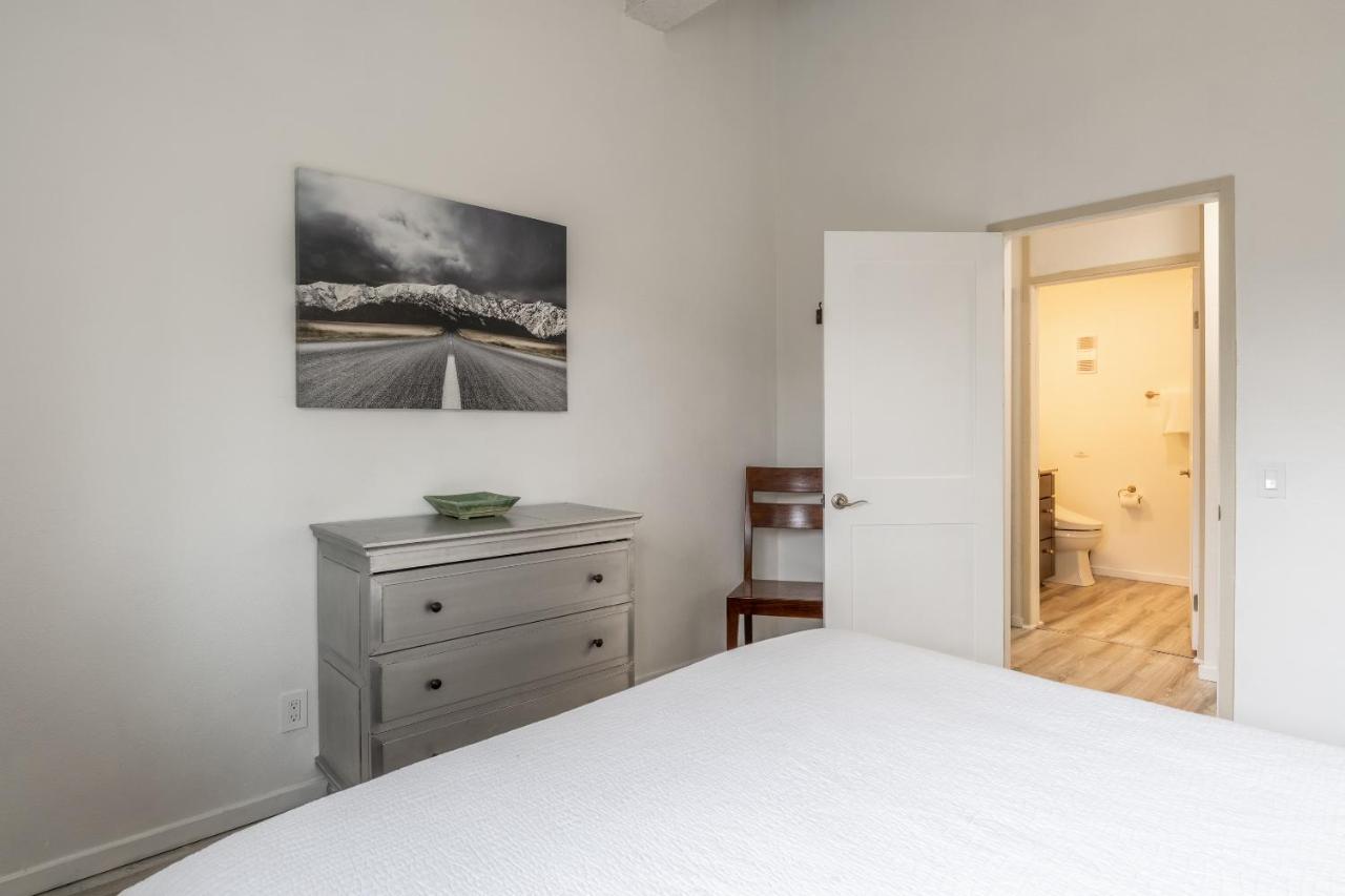Summit #256 - Top Floor Summit 1 Bedrm 1 Bathrm Condo Just Steps Too Little Eagle Lodge Sleeps 4 Mammoth Lakes Exterior photo