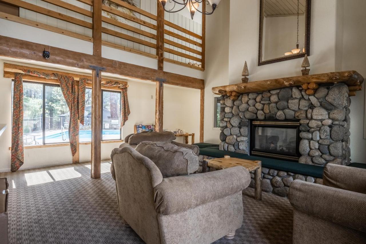 Summit #256 - Top Floor Summit 1 Bedrm 1 Bathrm Condo Just Steps Too Little Eagle Lodge Sleeps 4 Mammoth Lakes Exterior photo